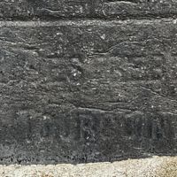 DESTREBECQ Benjamin Marbrier sur le monument