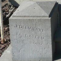 DELVIENNE Jules Marbrier-Sculpteur sur le monument