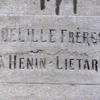 DELILLE Frères Marbrier sur le monument
