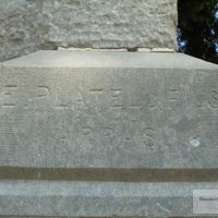 PLATEL L. & Fils Marbrier-Sculpteur sur le monument