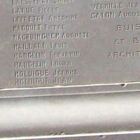 BUISSET Fernand Architecte sur le monument