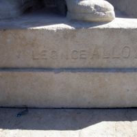 ALLOY Léonce Sculpteur sur le monument