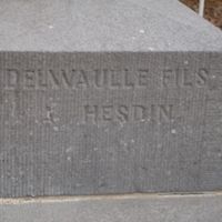 DELWAULLE Fils Marbrier sur le monument