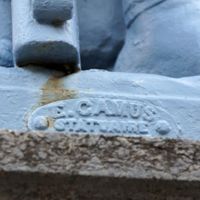 CAMUS Étienne Sculpteur sur le monument