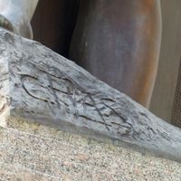 PLAS Charles Sculpteur sur le monument