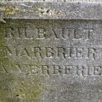 BILBAULT Marbrier sur le monument