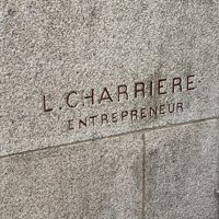 CHARRIÈRE L. Entrepreneur sur le monument