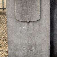 ANDRÉ Joseph Marbrier-Sculpteur sur le monument