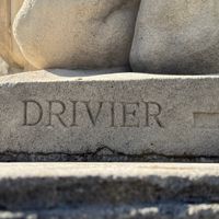 DRIVIER Léon-Ernest Sculpteur sur le monument