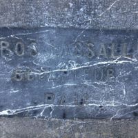 CROS-LASSALLE Sculpteur sur le monument