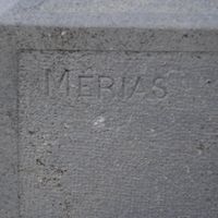 MERIAS Sculpteur sur le monument