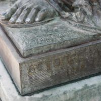 OCTOBRE Jérémie Aimé Delphin Sculpteur sur le monument