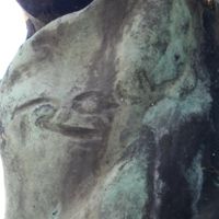 RAU Marcel Sculpteur sur le monument