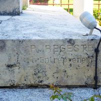 REGESTE Paul Entrepreneur sur le monument