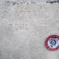 ASTRUC S. Entrepreneur sur le monument