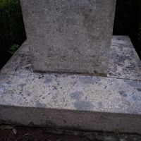 CHABROL Pierre Architecte sur le monument