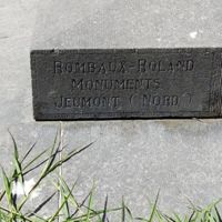 ROMBAUX-ROLAND Édouard Société granitière sur le monument