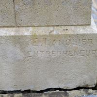 LANGLIER E. Marbrier sur le monument