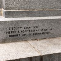 NORMANDEAU Pierre A. Sculpteur sur le monument