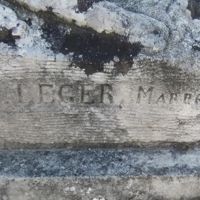 LEGER J. Marbrier sur le monument