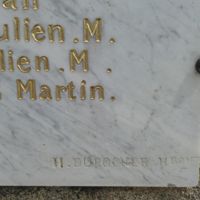 DUROCHER Henri Architecte sur le monument