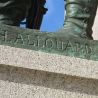 BARBEDIENNE Ferdinand Fonderie sur le monument