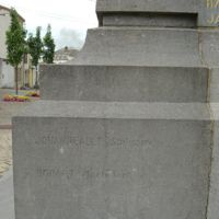 JOUANNEAULT Albert Sculpteur sur le monument