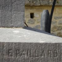 PAILLARD E. Marbrier sur le monument