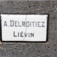 DELMOITIEZ A. Entrepreneur sur le monument