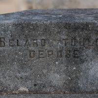 RIVIÈRE Ch. Sculpteur sur le monument