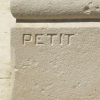 PETIT Marbrier sur le monument