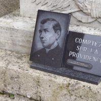 PETIT Marbrier sur le monument