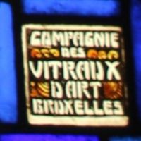 COMPAGNIE DES VITRAUX D'ART Peintre-verrier sur le monument