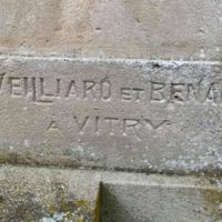 VEILLARD et BENAD Marbrier-Sculpteur sur le monument